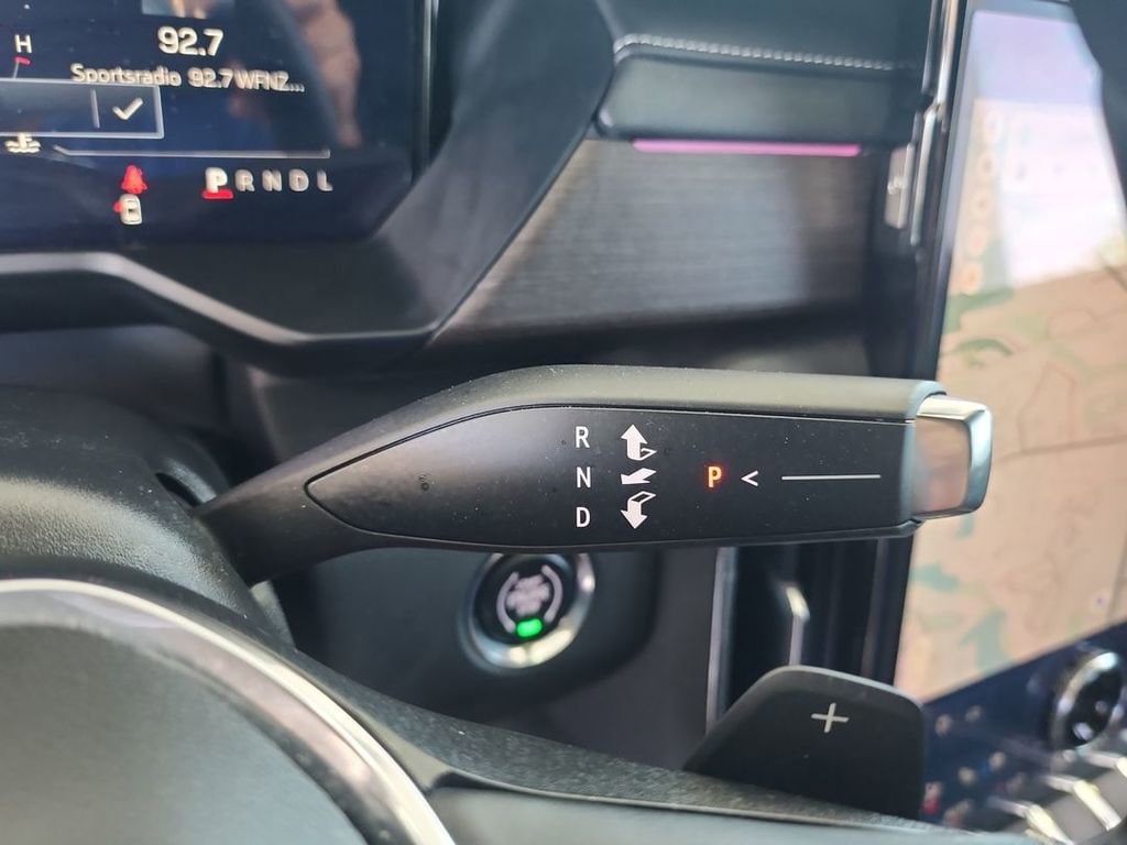 2025 GMC Acadia Denali - Photo 16
