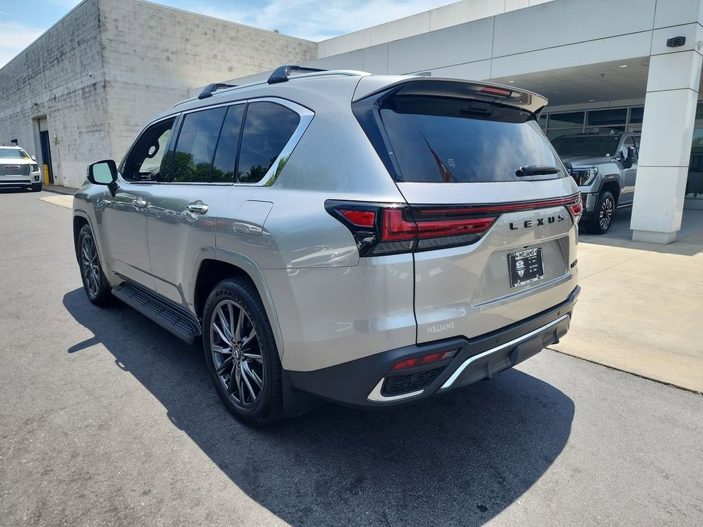 2025 Lexus LX F-Sport - Photo 6