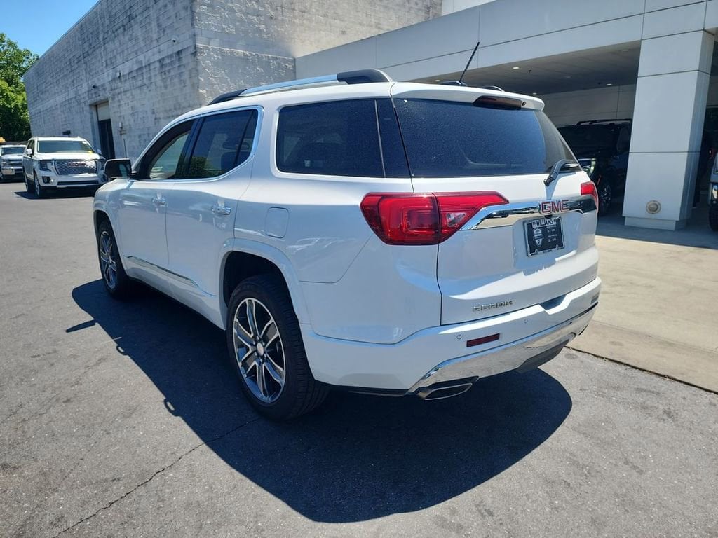 2019 GMC Acadia Denali - Photo 6