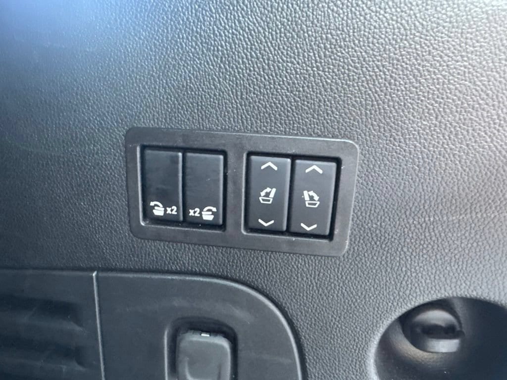 2020 GMC Yukon SLT - Photo 24