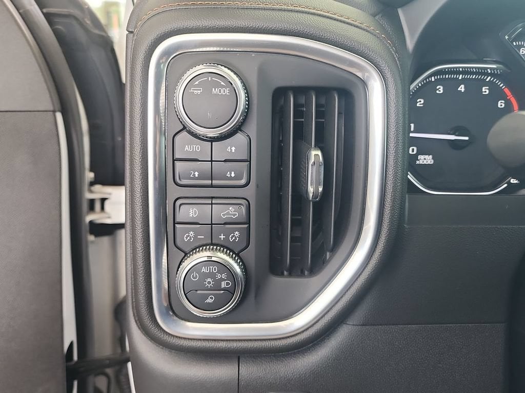 2021 GMC Sierra 1500 AT4 - Photo 17
