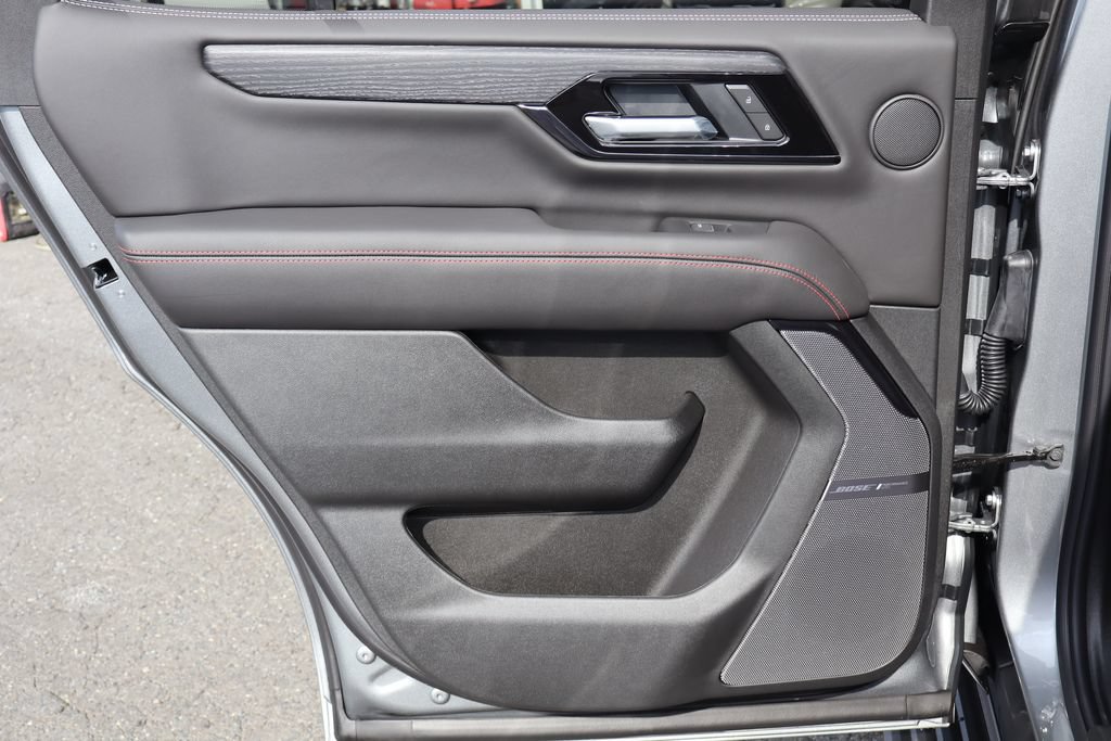 2026 GMC Yukon AT4 Ultimate - Photo 21