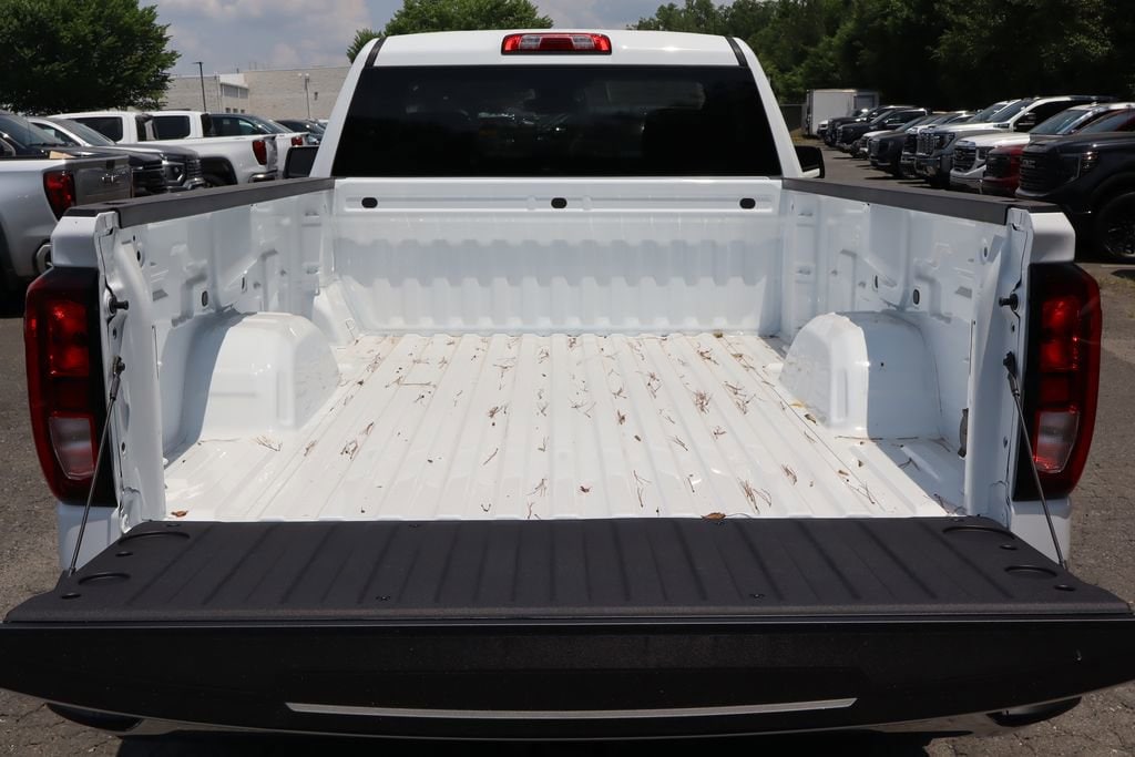 2026 GMC Sierra 1500 Pro - Photo 8