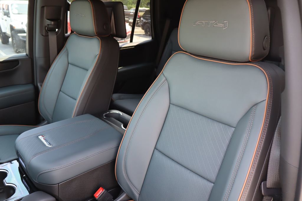 2026 GMC Yukon AT4 - Photo 13