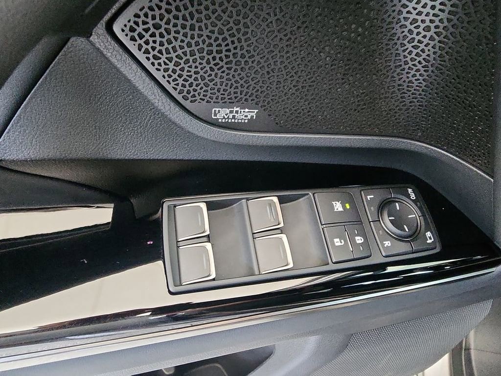 2025 Lexus LX F-Sport - Photo 23