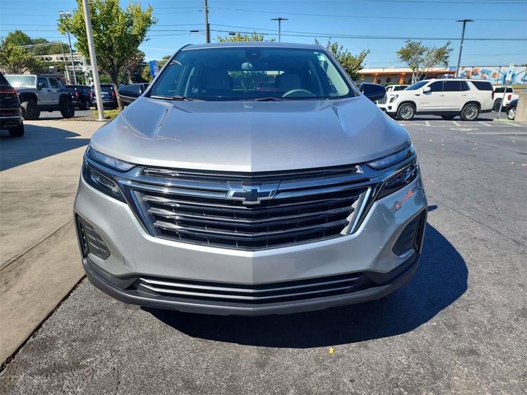2023 Chevrolet Equinox LS photo 3