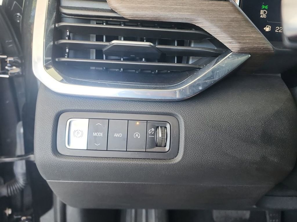 2025 GMC Acadia Denali - Photo 18