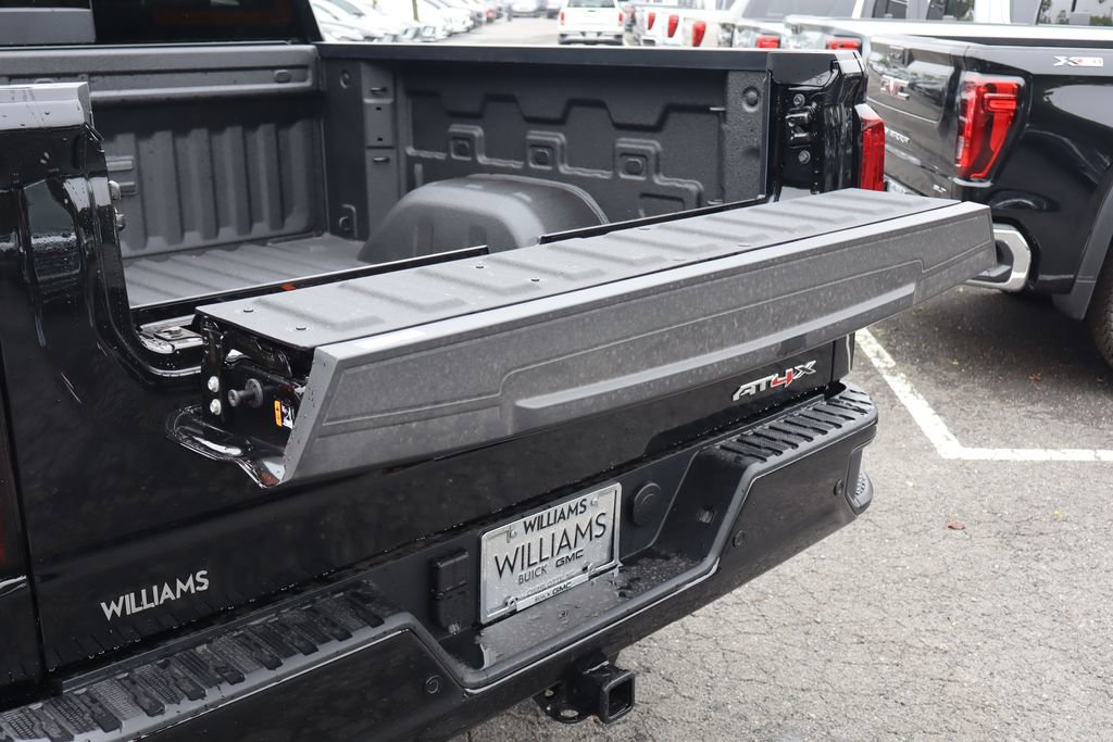2026 GMC Sierra 1500 AT4X - Photo 9