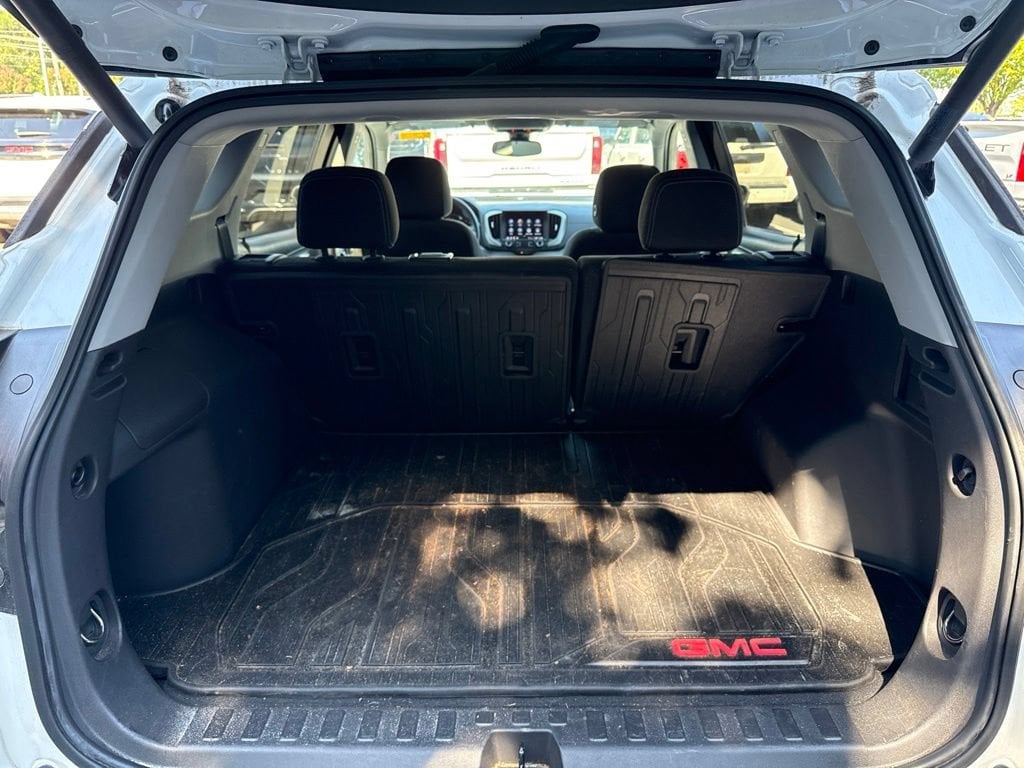 2023 GMC Terrain SLE - Photo 27