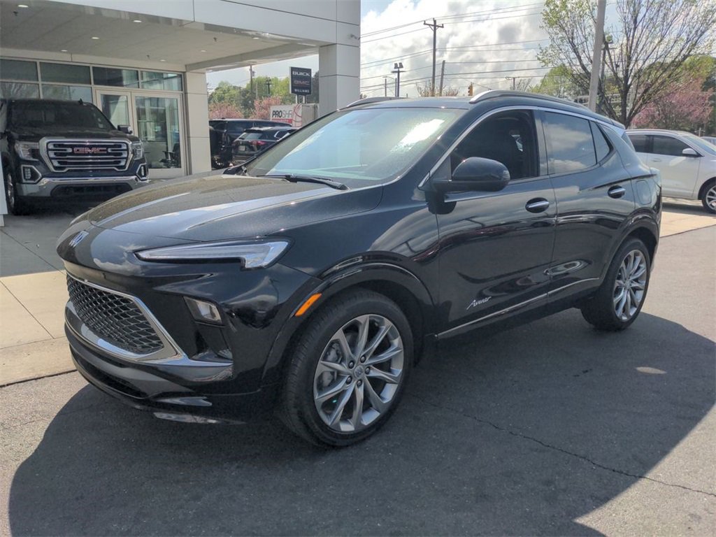 2024 Buick Encore GX Avenir photo 4