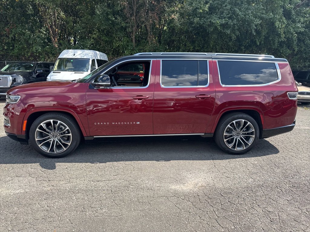2024 Jeep Grand Wagoneer III photo 3