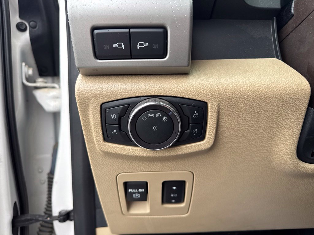 2019 Ford F-150 Lariat - Photo 25