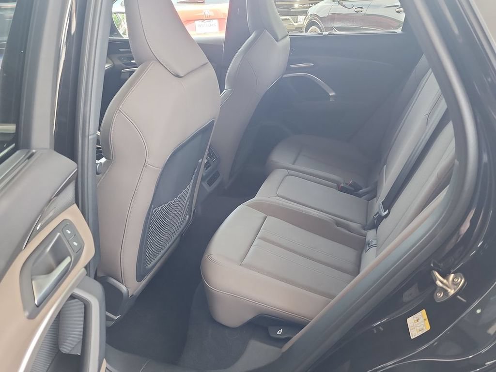 2025 Audi New Q5 Premium Plus - Photo 23