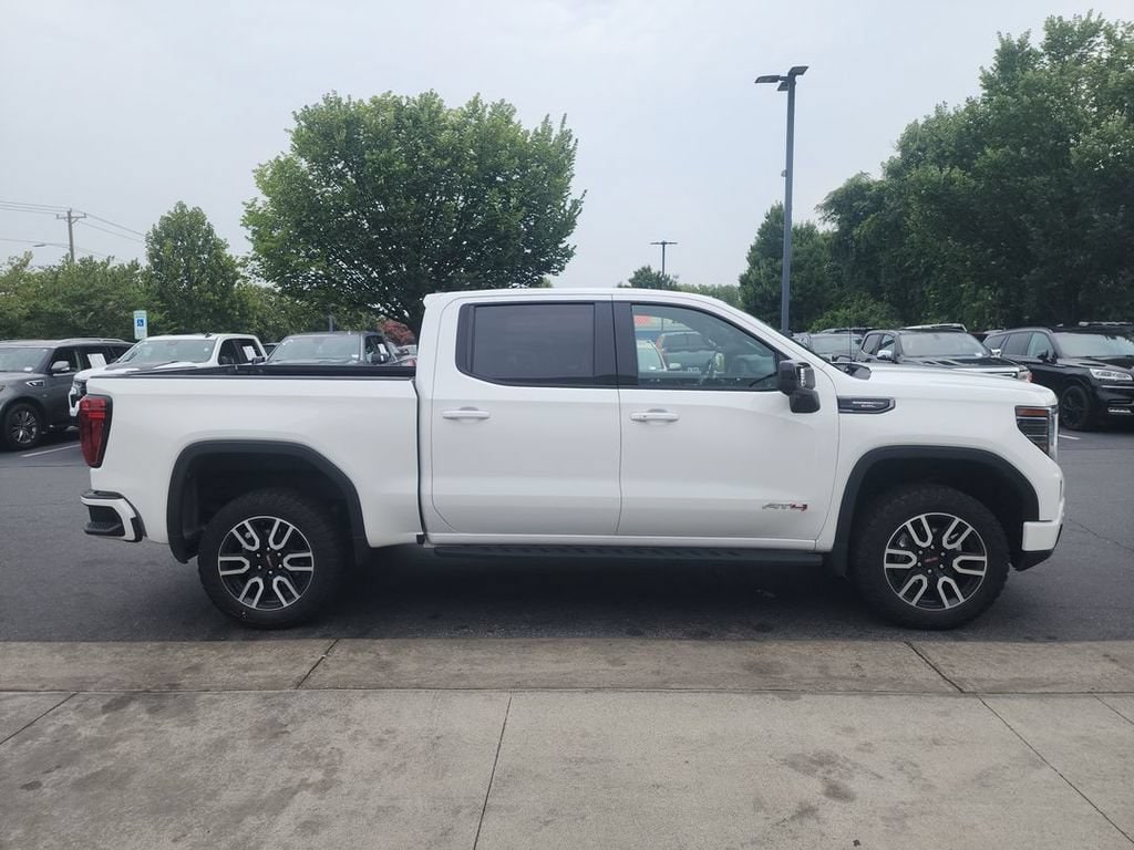 2024 GMC Sierra 1500 AT4 - Photo 8