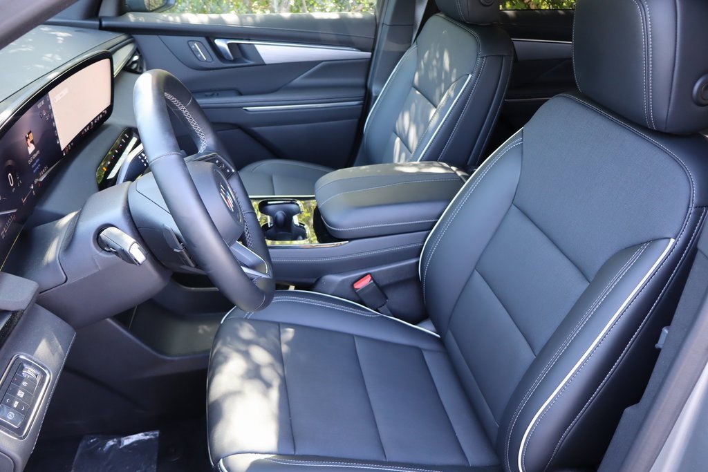 2025 Buick Enclave Preferred - Photo 10