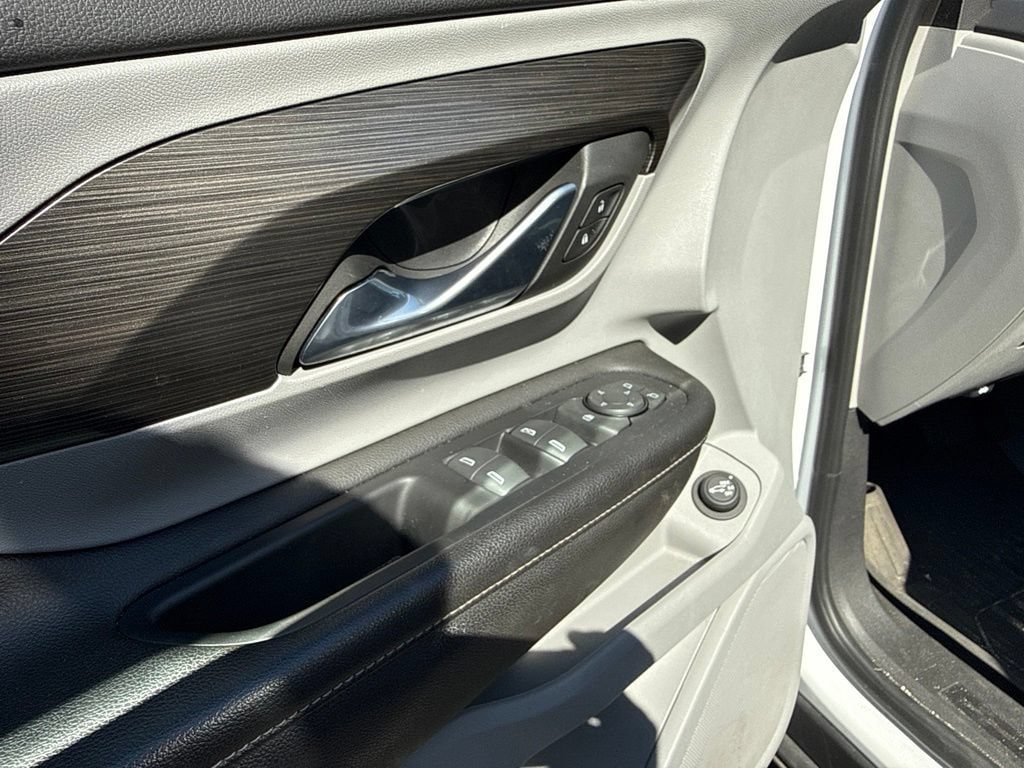 2023 GMC Terrain SLE - Photo 26