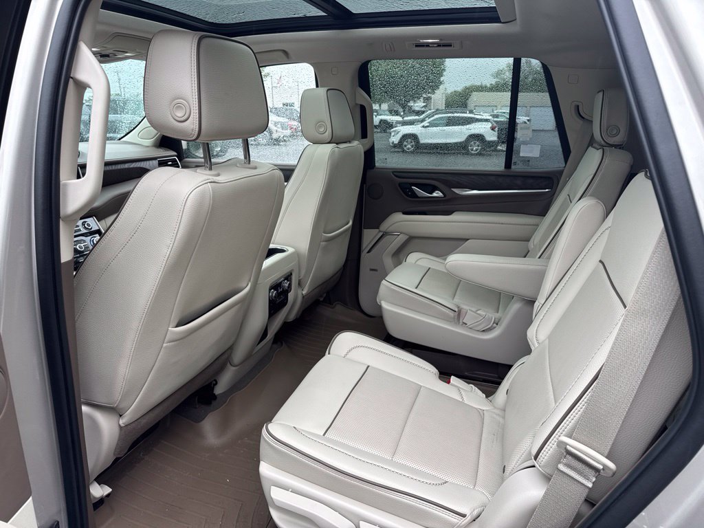 2022 GMC Yukon Denali - Photo 18