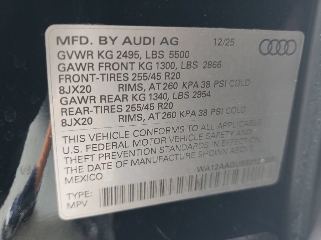 2025 Audi New Q5 Premium Plus - Photo 32