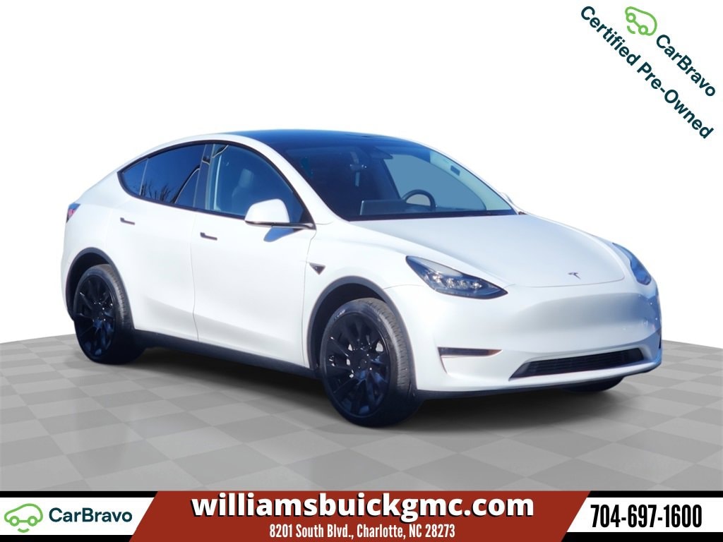 2023 Tesla Model Y Long Range's photo