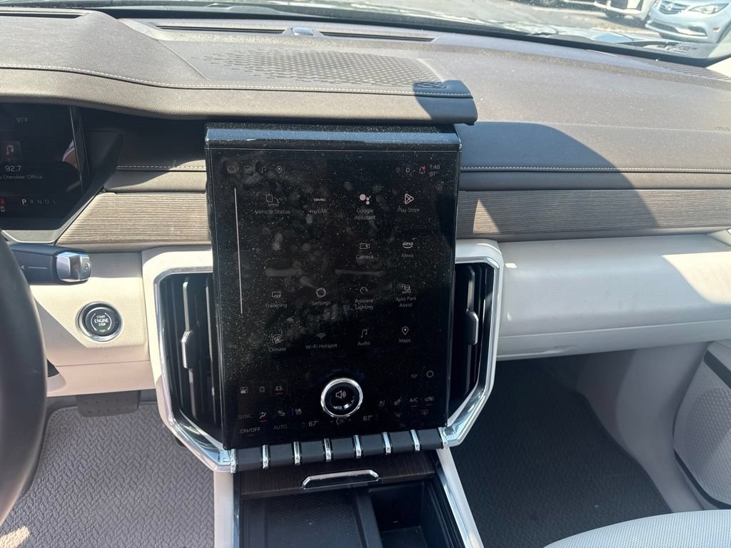 2024 GMC Acadia Denali - Photo 12