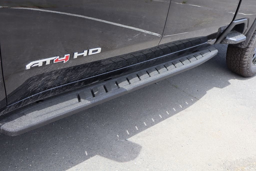 2026 GMC Sierra 2500HD AT4 - Photo 8