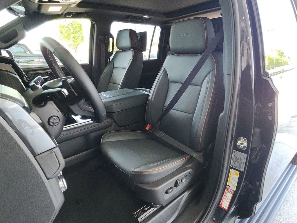 2025 GMC Yukon XL AT4 - Photo 20