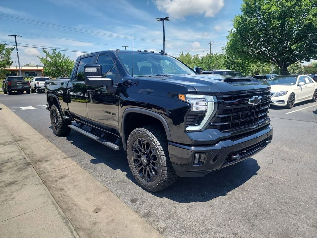 2026 Chevrolet Silverado 2500HD LT - Photo 2