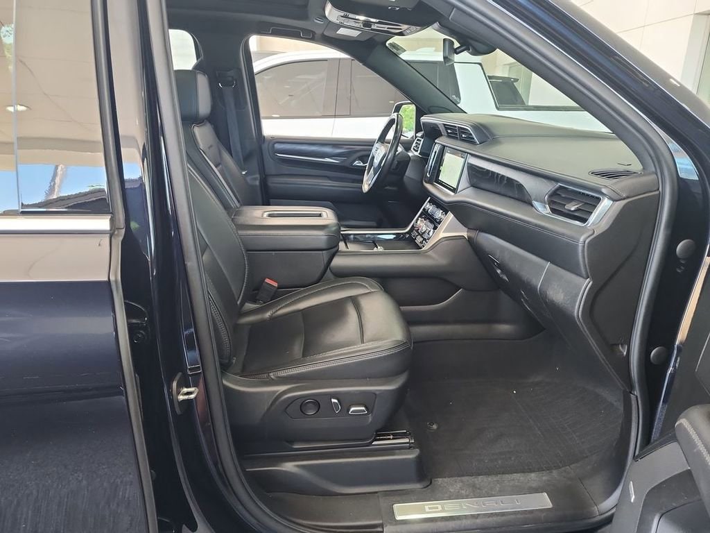 2022 GMC Yukon XL Denali - Photo 28