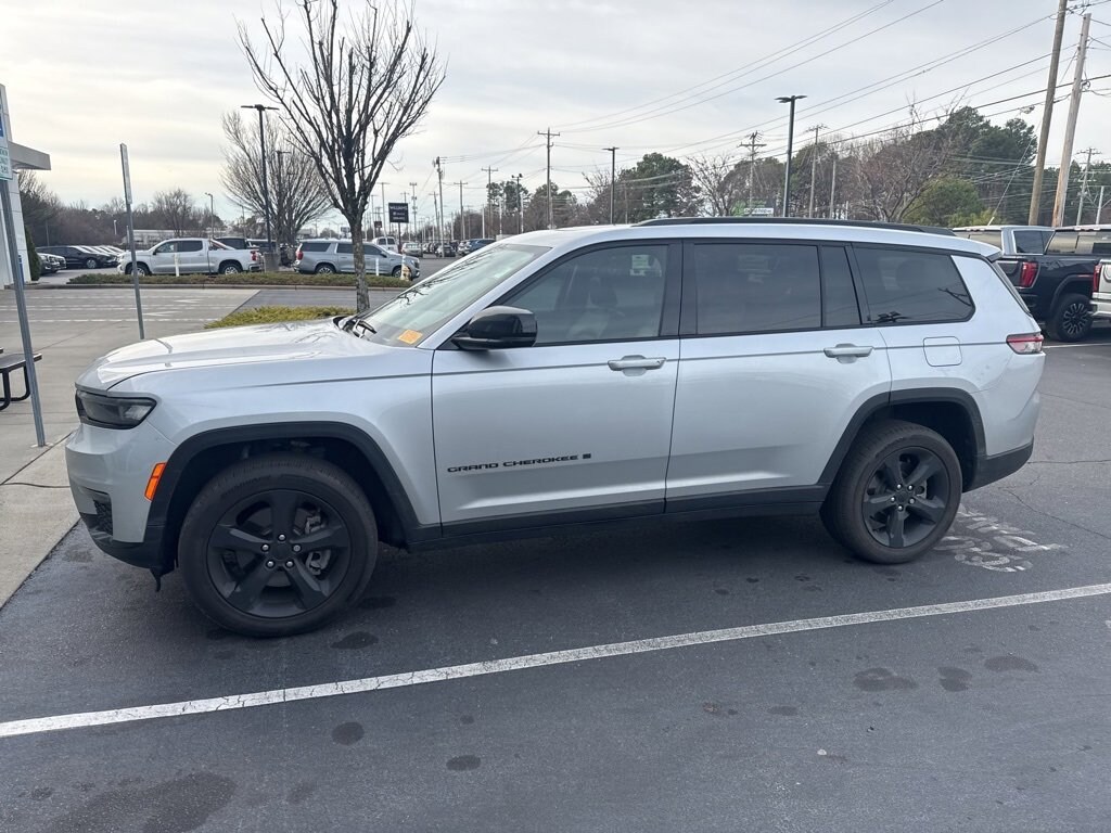 Used 2022 Jeep Grand Cherokee L Limited 4x4 SUV