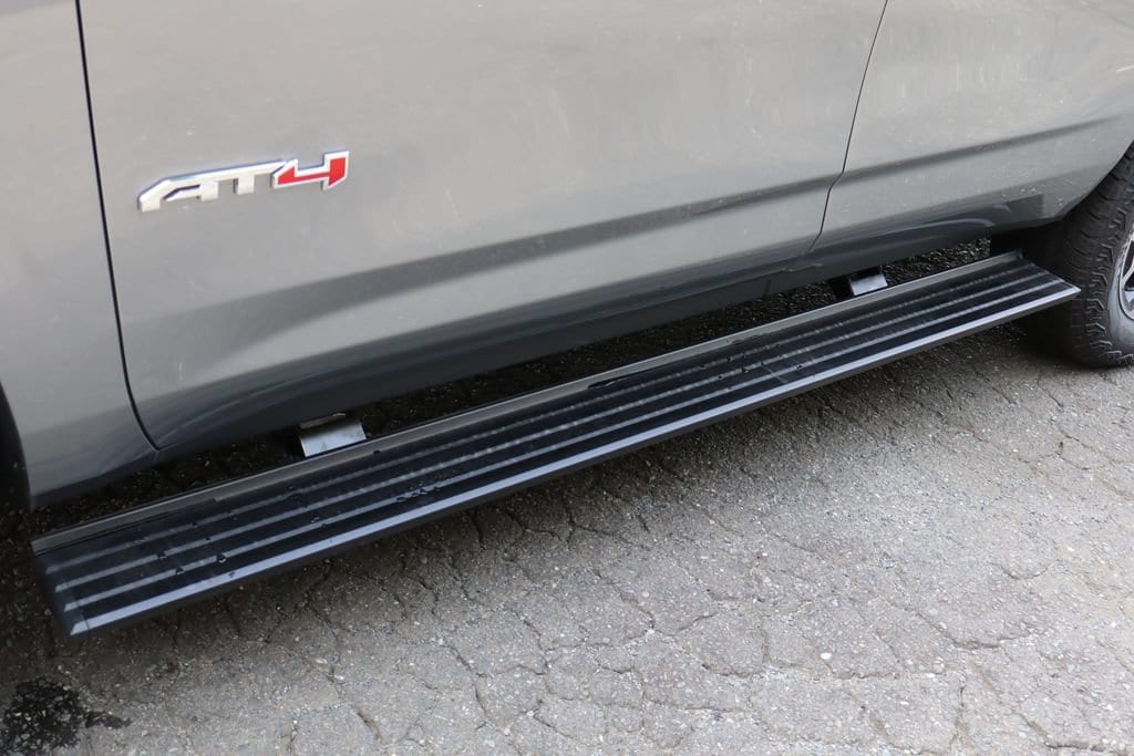 2026 GMC Yukon AT4 Ultimate - Photo 8