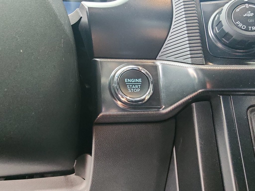 2025 Ford F-150 Raptor - Photo 17