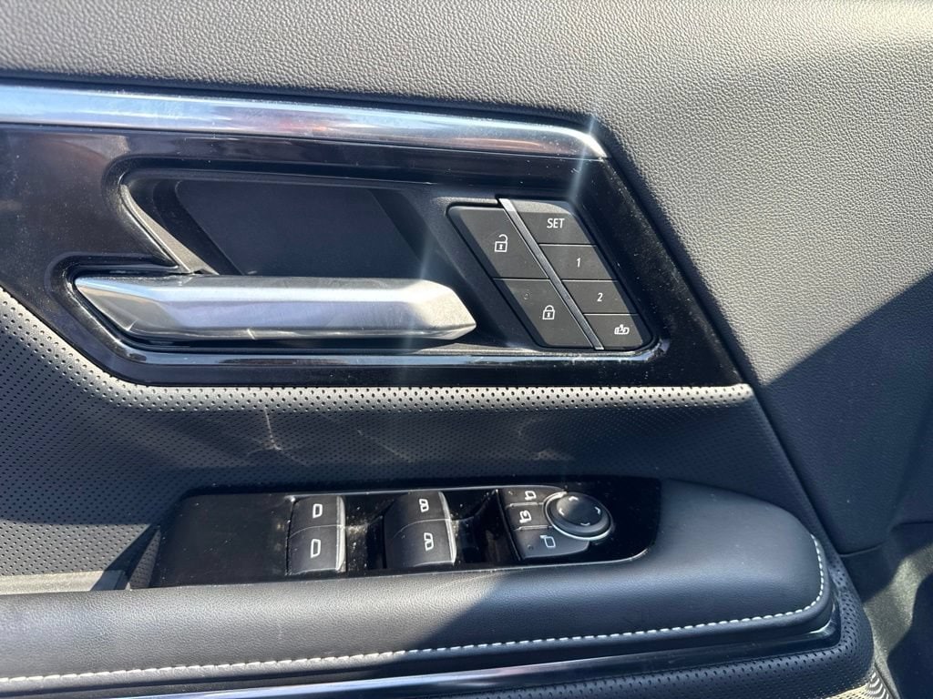 2026 GMC Sierra EV Denali - Photo 22