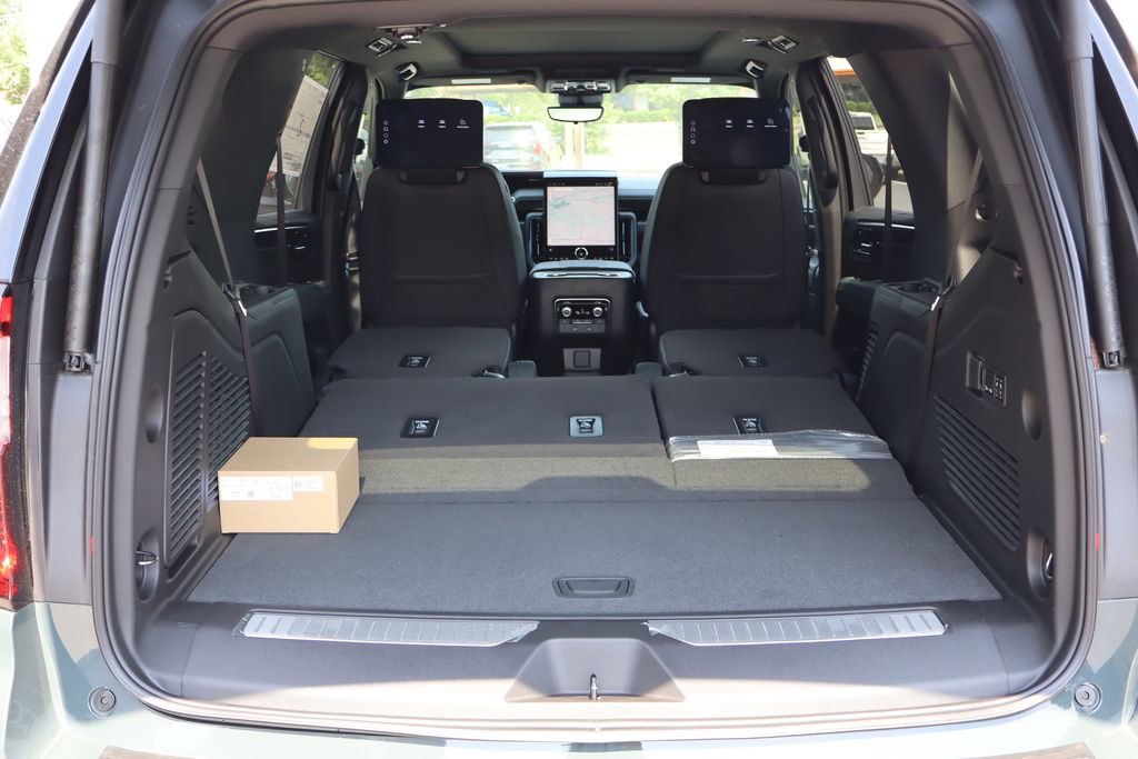 2026 GMC Yukon AT4 - Photo 23