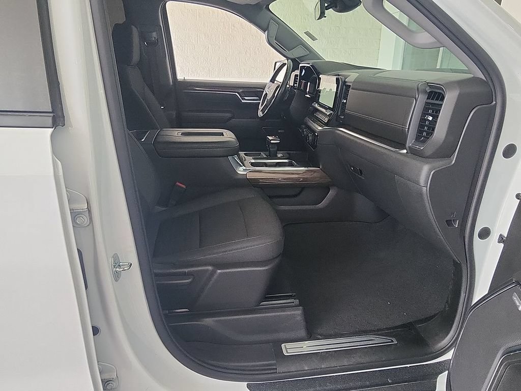 2022 Chevrolet Silverado 1500 LT Trail Boss - Photo 28