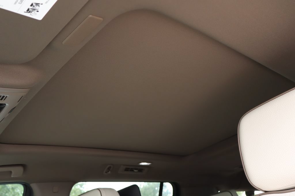 2026 GMC Yukon XL Denali - Photo 20