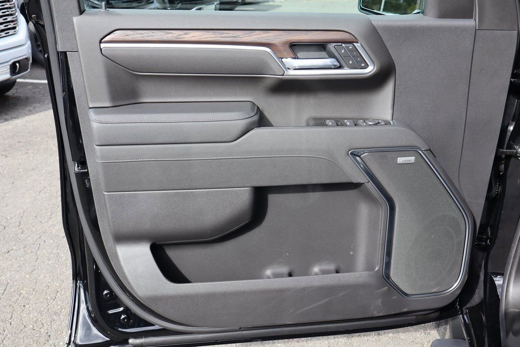2026 GMC Sierra 1500 SLT - Photo 12