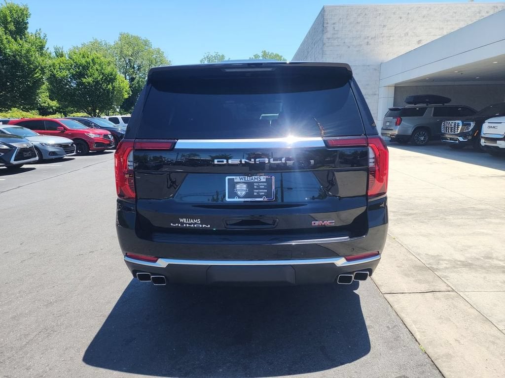 2025 GMC Yukon XL Denali - Photo 7