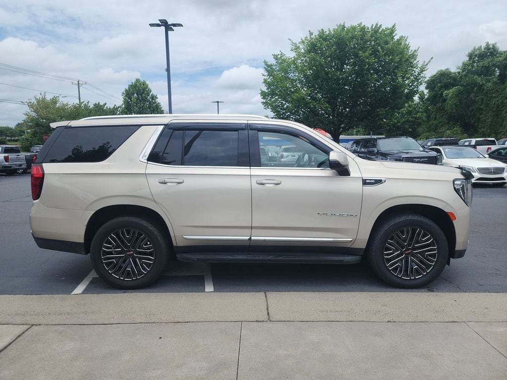 2021 GMC Yukon SLT - Photo 9