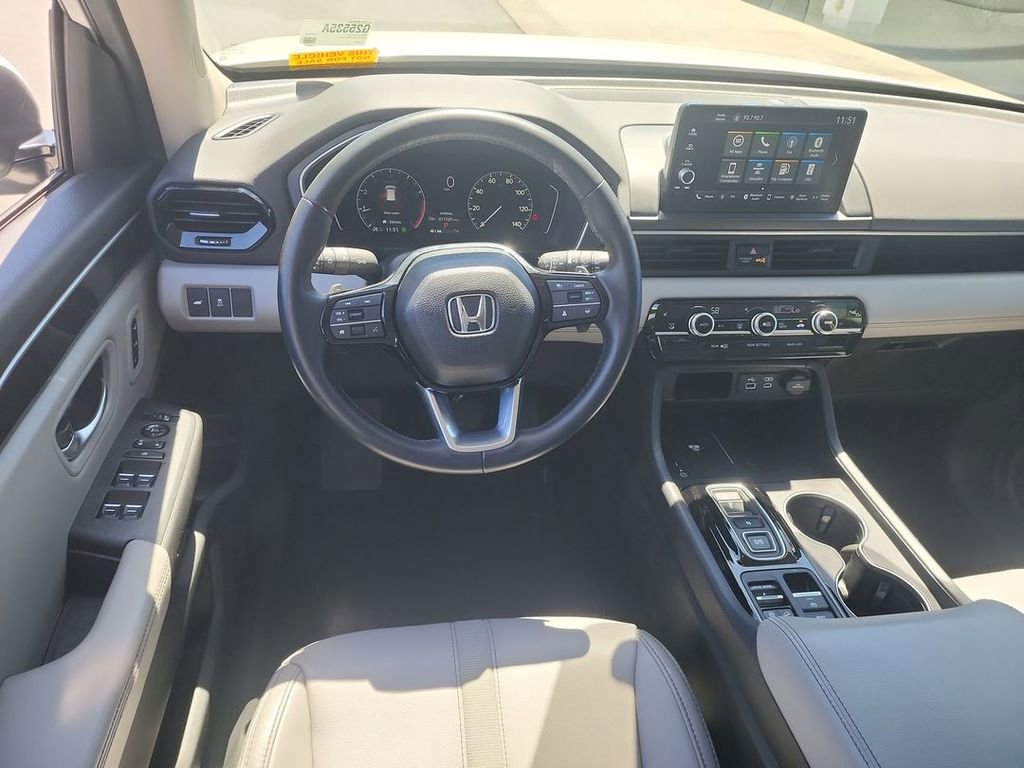 2025 Honda Pilot EX-L - Photo 10