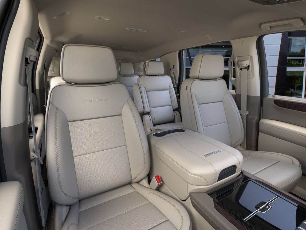 2026 GMC Yukon Denali - Photo 16