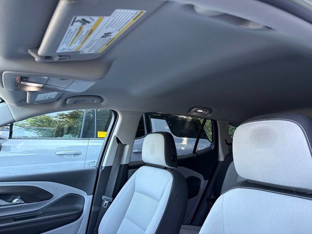 2023 GMC Terrain SLE - Photo 11