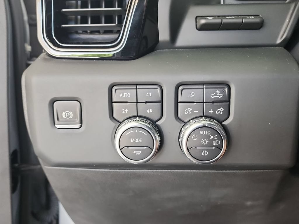 2023 GMC Sierra 1500 AT4 - Photo 18