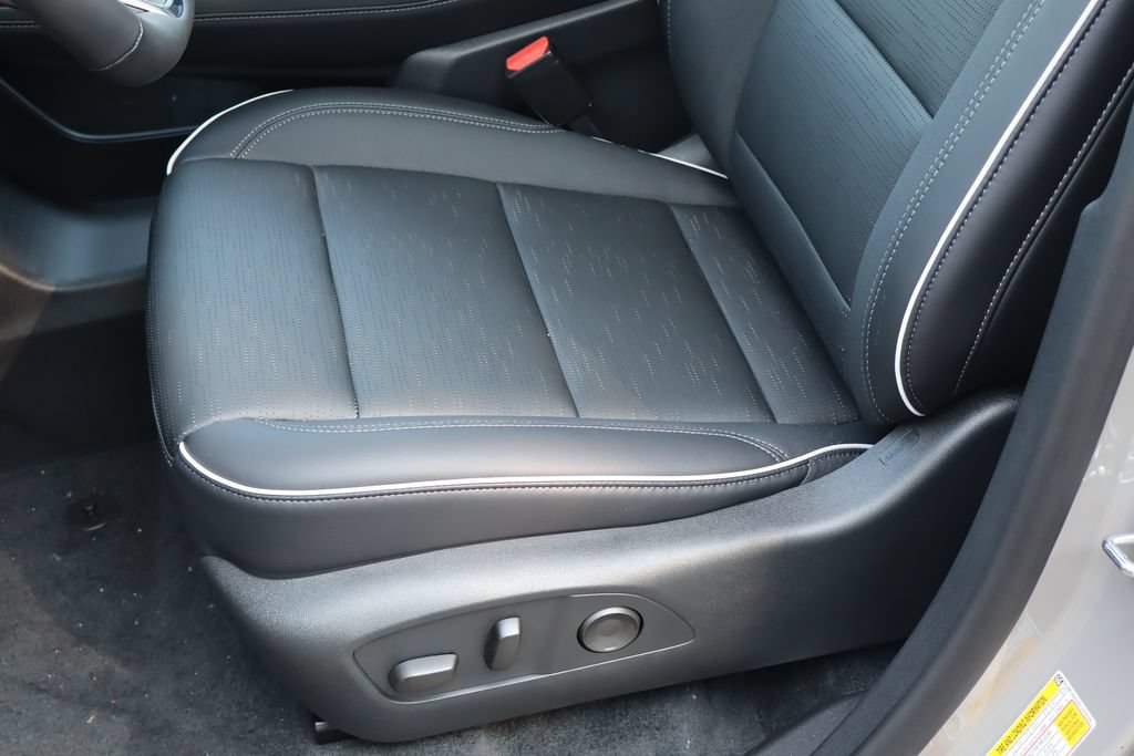 2026 Buick Enclave Sport Touring - Photo 11