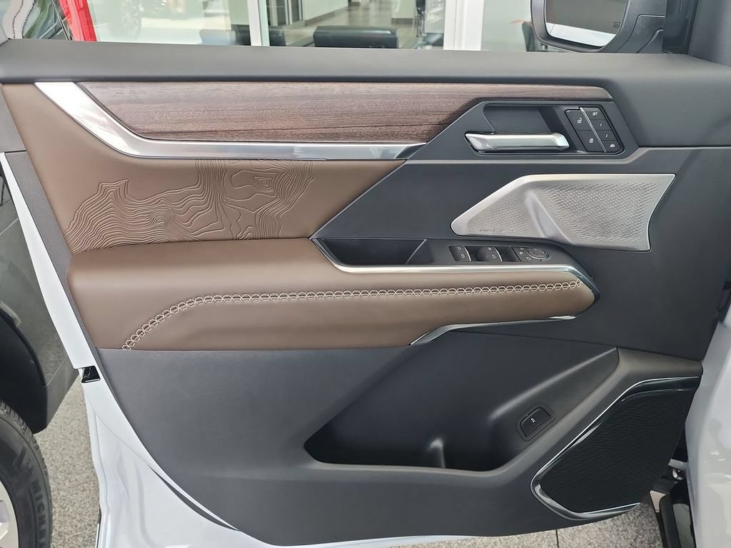 2026 GMC Acadia Denali Ultimate - Photo 22