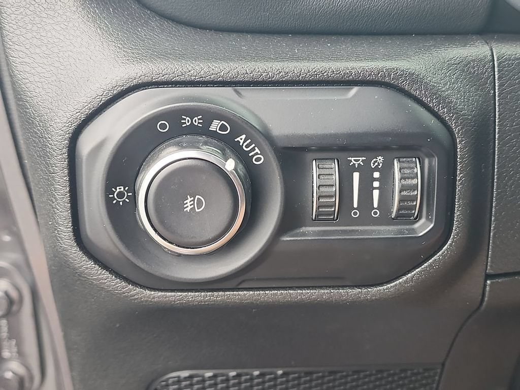 2021 Jeep Wrangler Unlimited Sahara - Photo 18