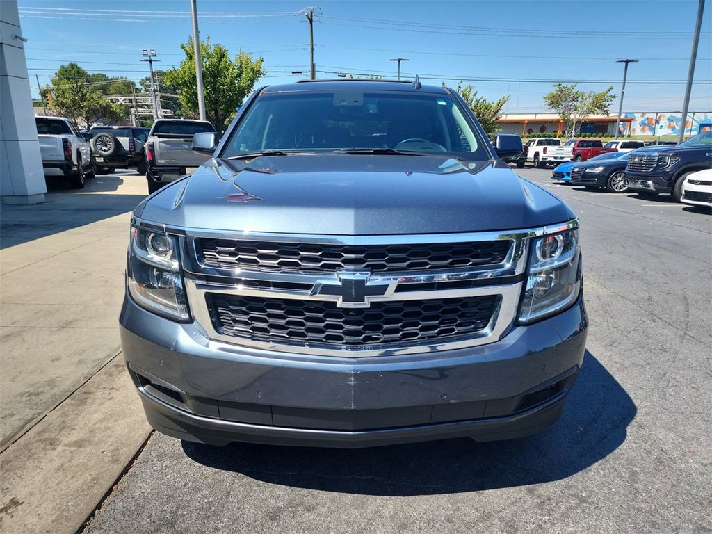 2019 Chevrolet Tahoe LT photo 2