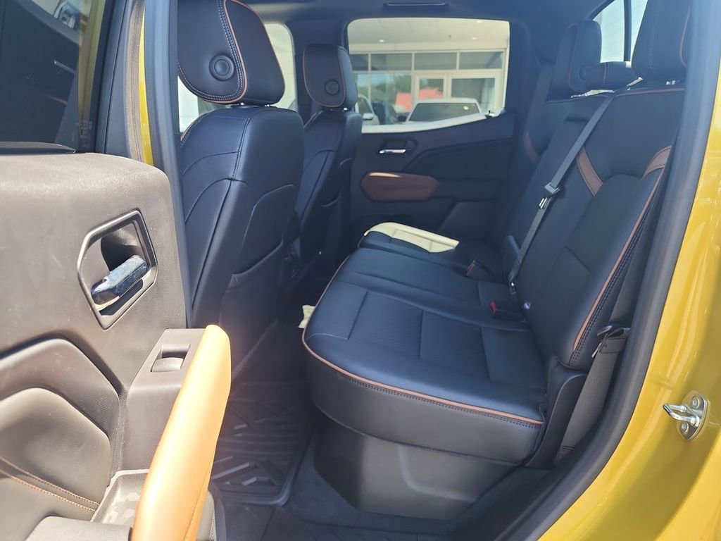 2023 GMC Canyon AT4 - Photo 25