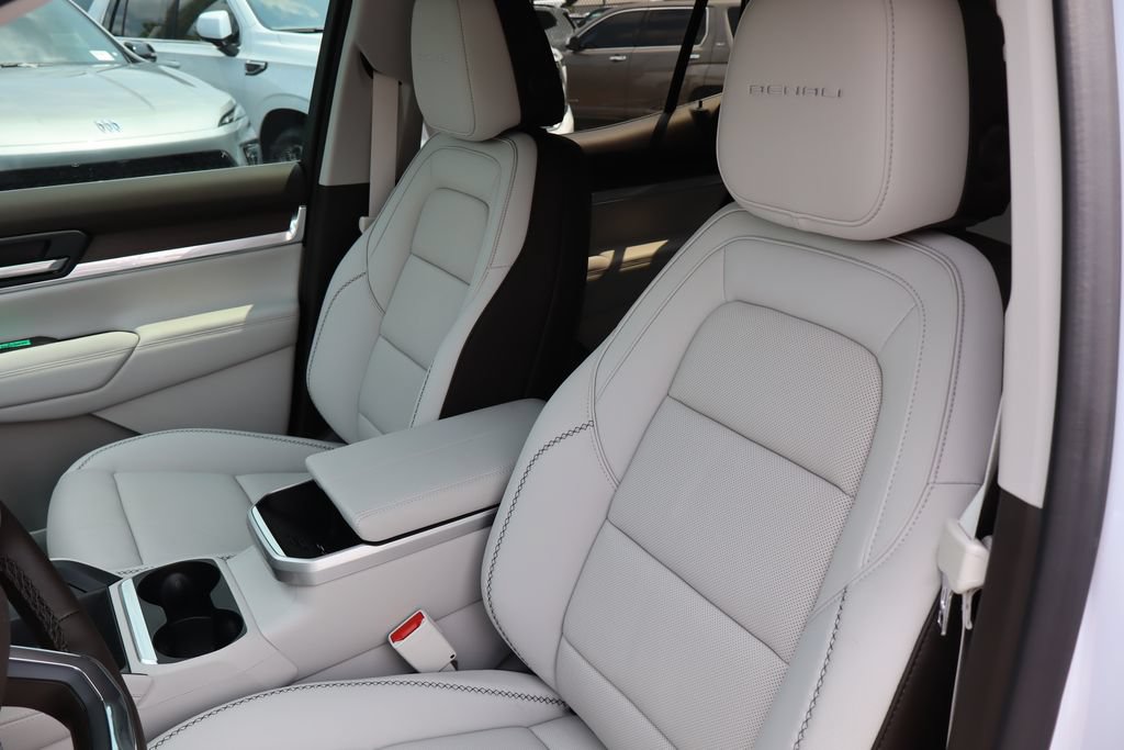 2026 GMC Terrain Denali - Photo 12