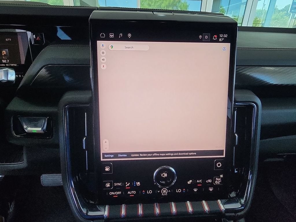 2025 GMC Yukon XL AT4 - Photo 14