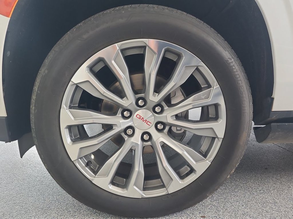 2021 GMC Yukon Denali - Photo 31